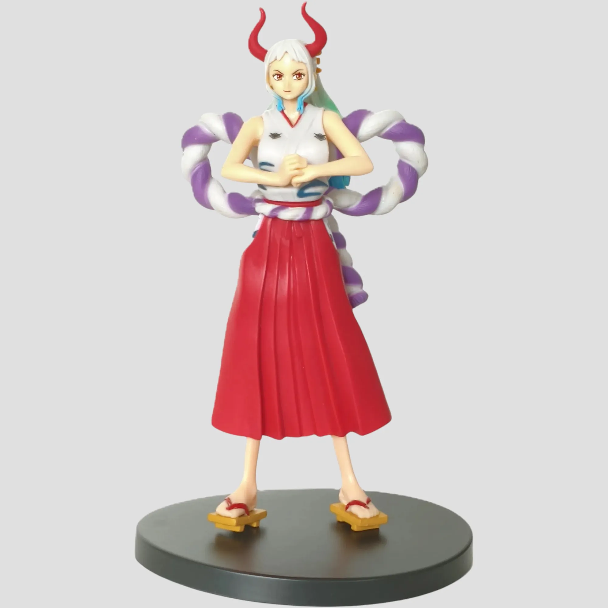 Figurine Yamato – One Piece de face