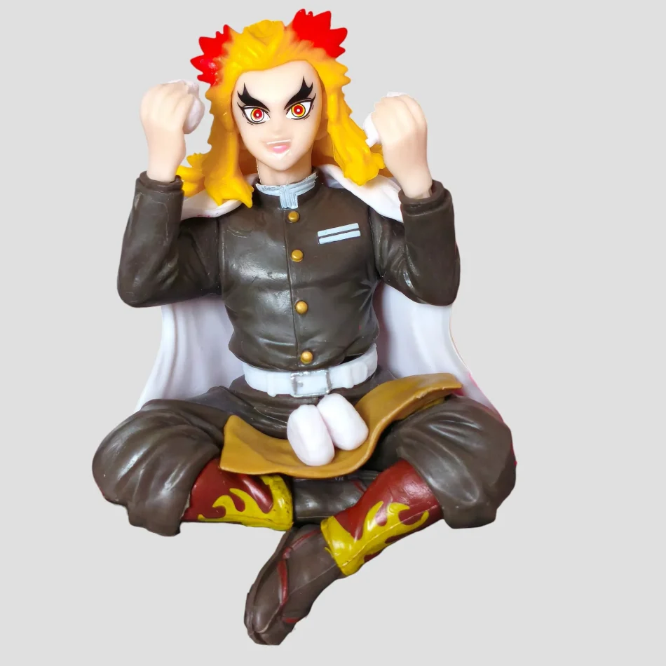 Figurine Rengoku Kyojuro assis mangeant un Onigiri – Demon Slayer de face