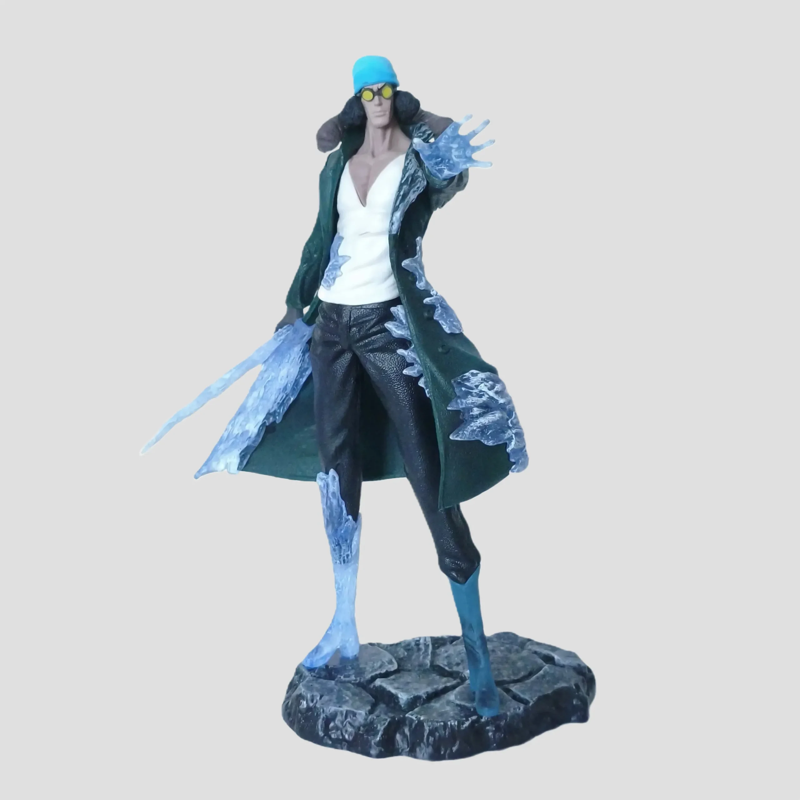 ONE PIECE Figurine Kuzan (Aokiji) de face