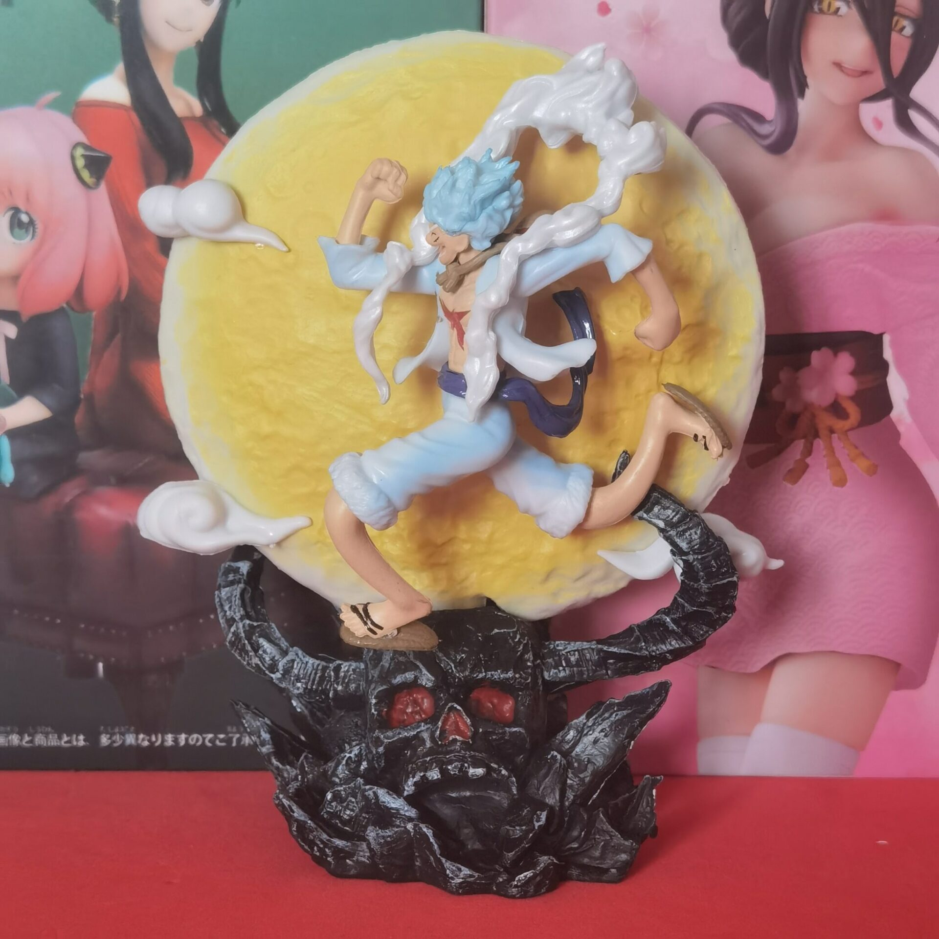 ONE PIECE Figurine Monkey D Luffy Gear 5 rétro-éclairée