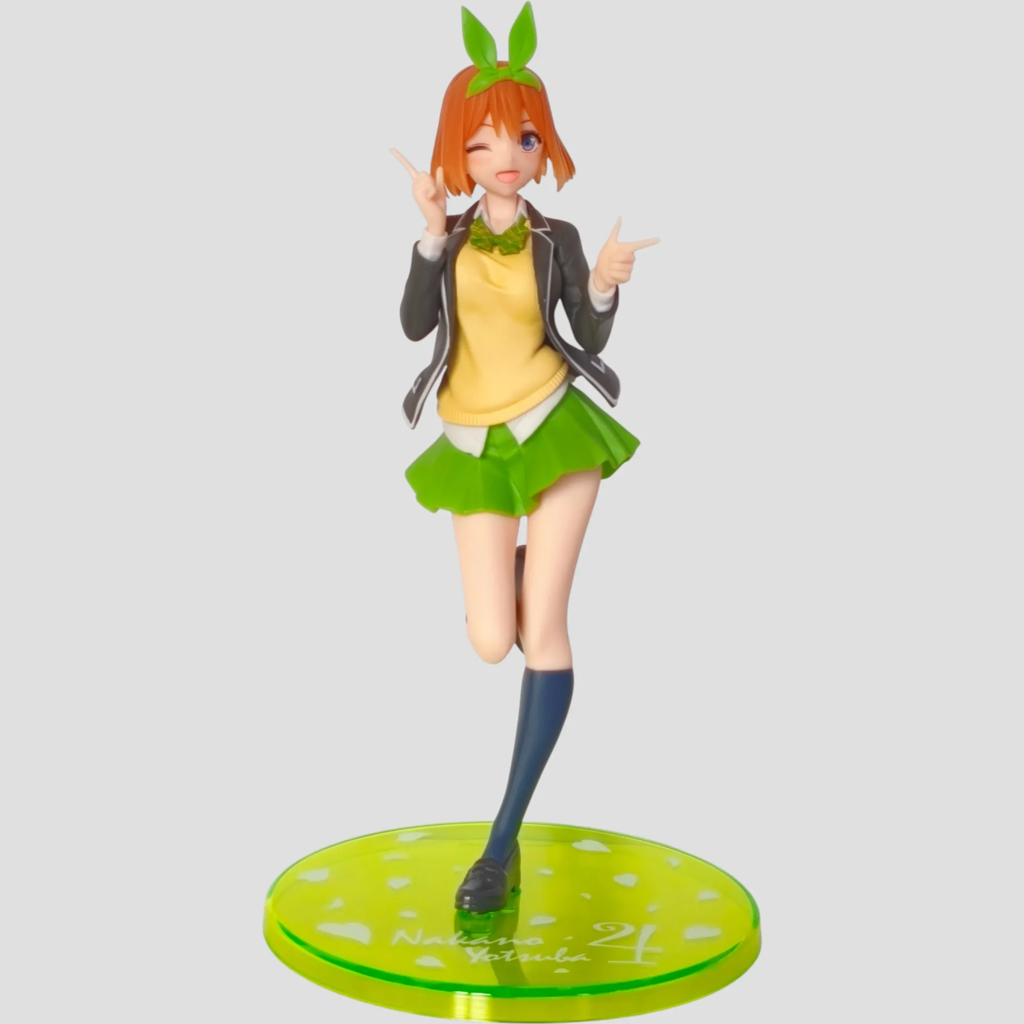 Figurine Yotsuba Nakano Uniform Ver. – The Quintessential Quintuplets de face