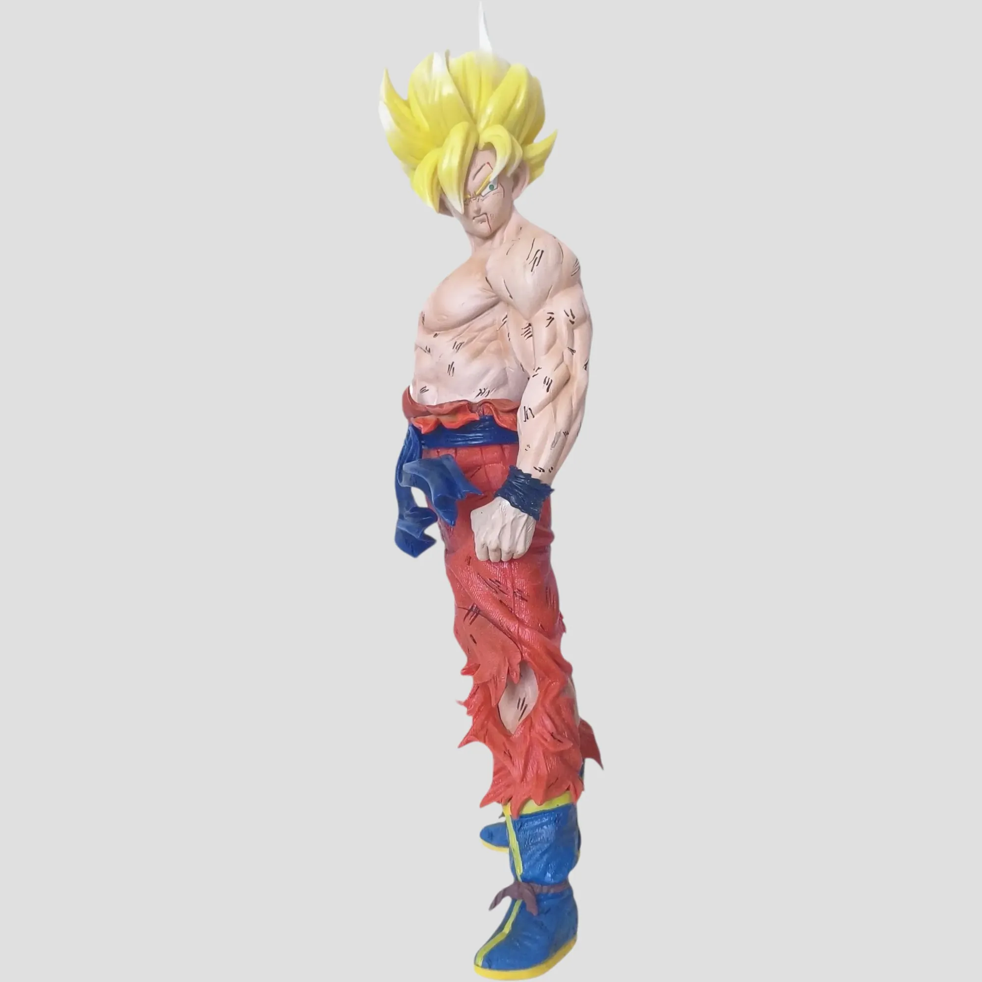Figurine Goku Super Saiyan Torse Nue 44 cm - Dragon Ball de face